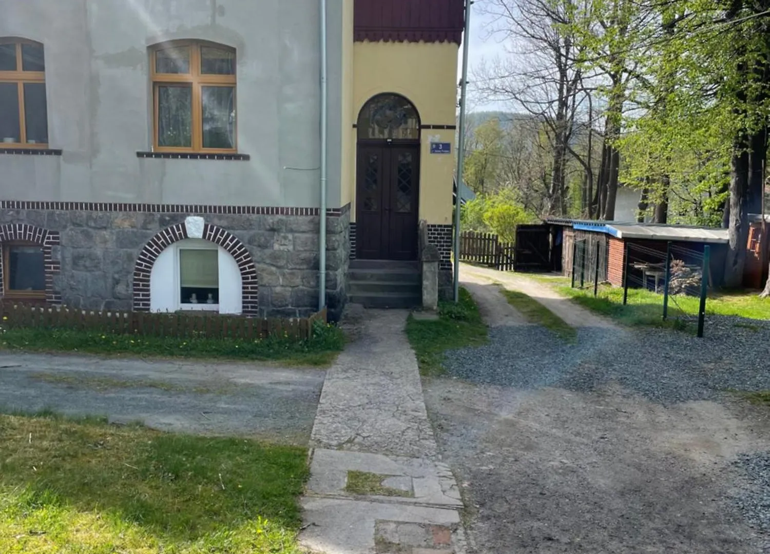 Przystanek Karpacz - Ul Komuny Paryskiej 3